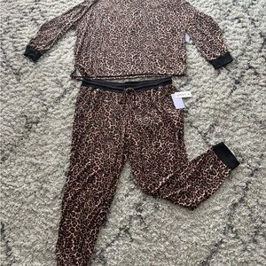 Women's Leopard Print Pajama Set